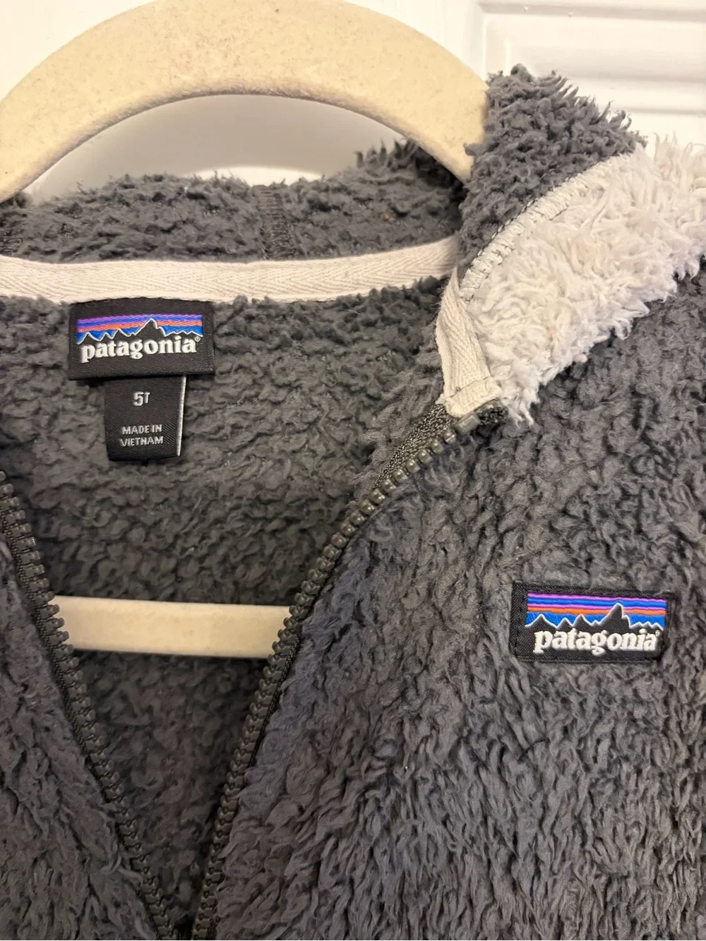 Patagonia Furry Friends Grey Hooded Fleece Jacket 5T